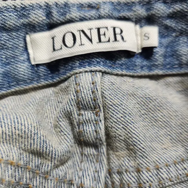 새상품 LONER 데님팬츠 여25인치ㅡ0701