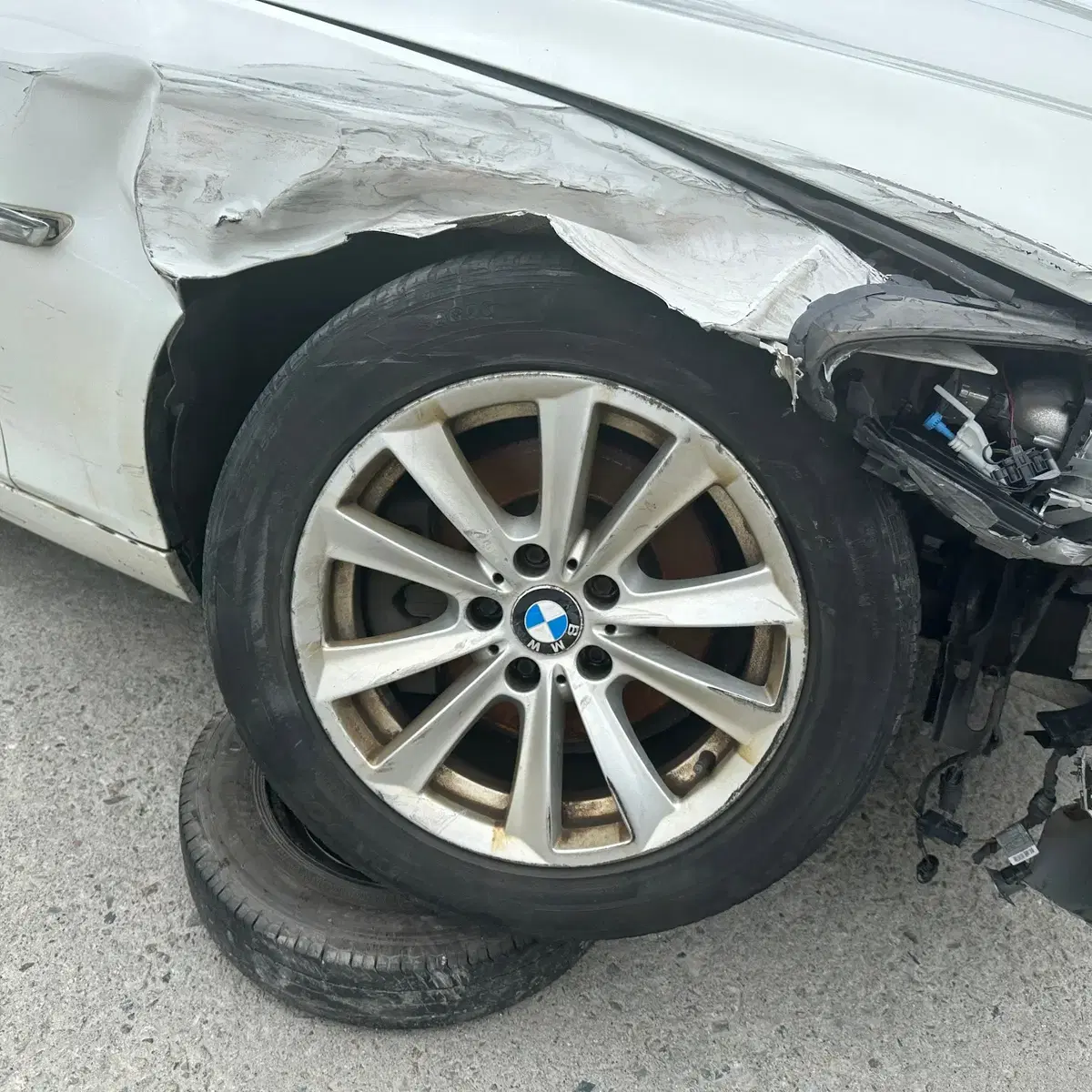 BMW 528i F10 571547 2011년 전기형 분해 판매합니다