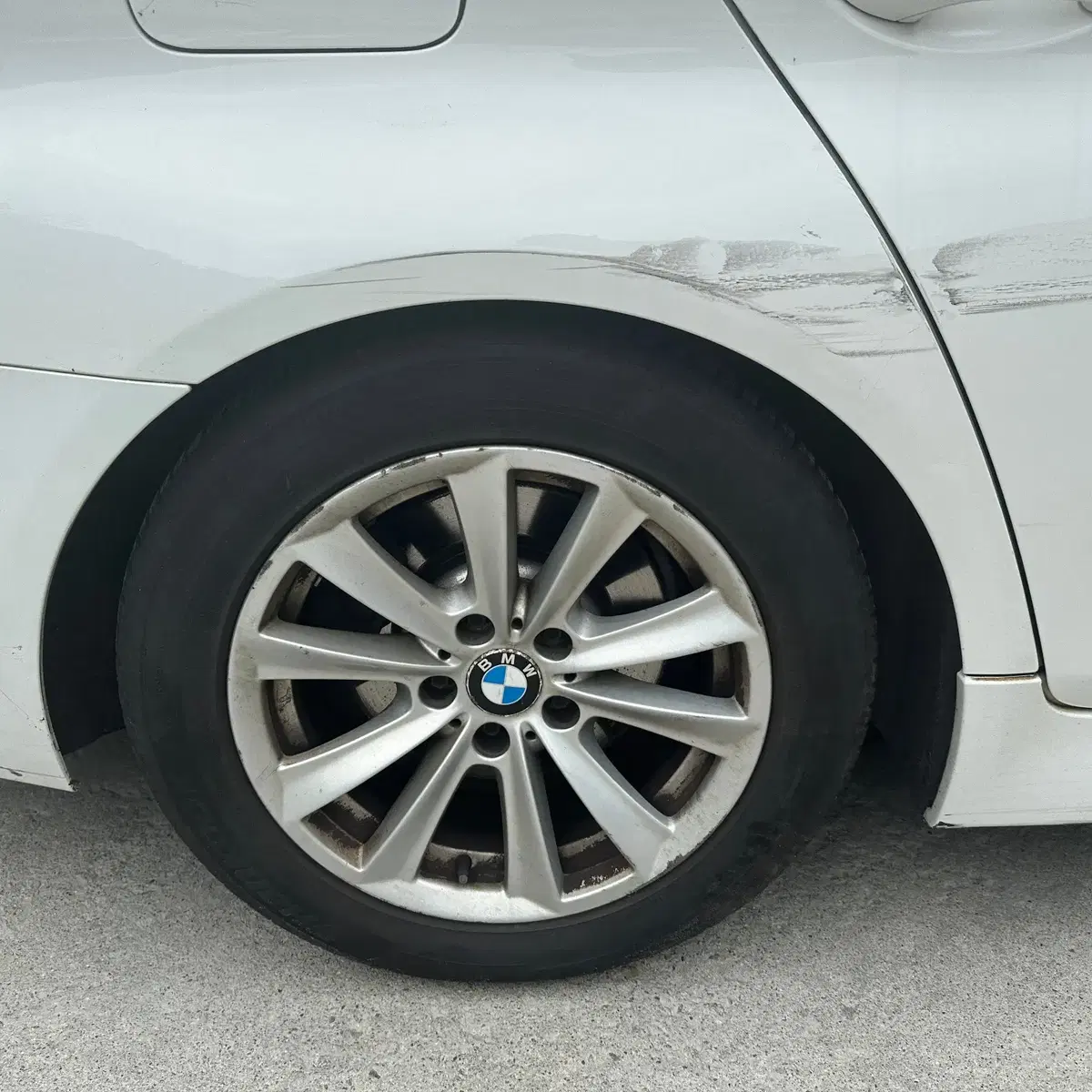 BMW 528i F10 571547 2011년 전기형 분해 판매합니다