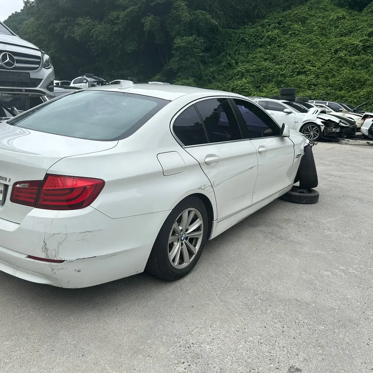 BMW 528i F10 571547 2011년 전기형 분해 판매합니다