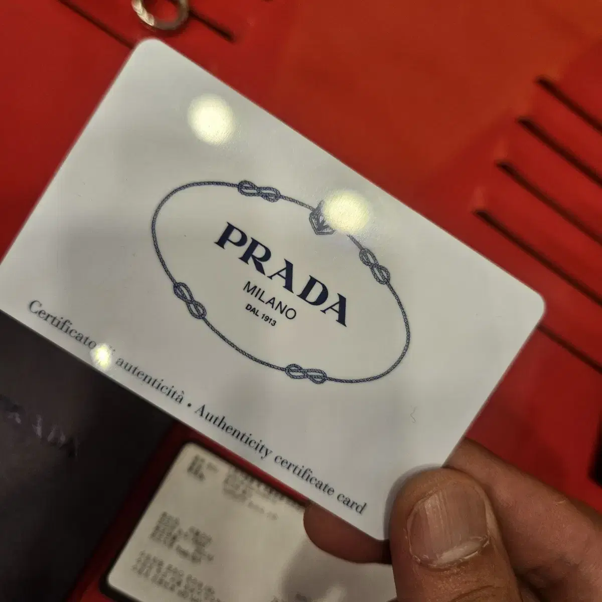 PRADA 프라다 송아지가죽 휴대폰 가방 Free size