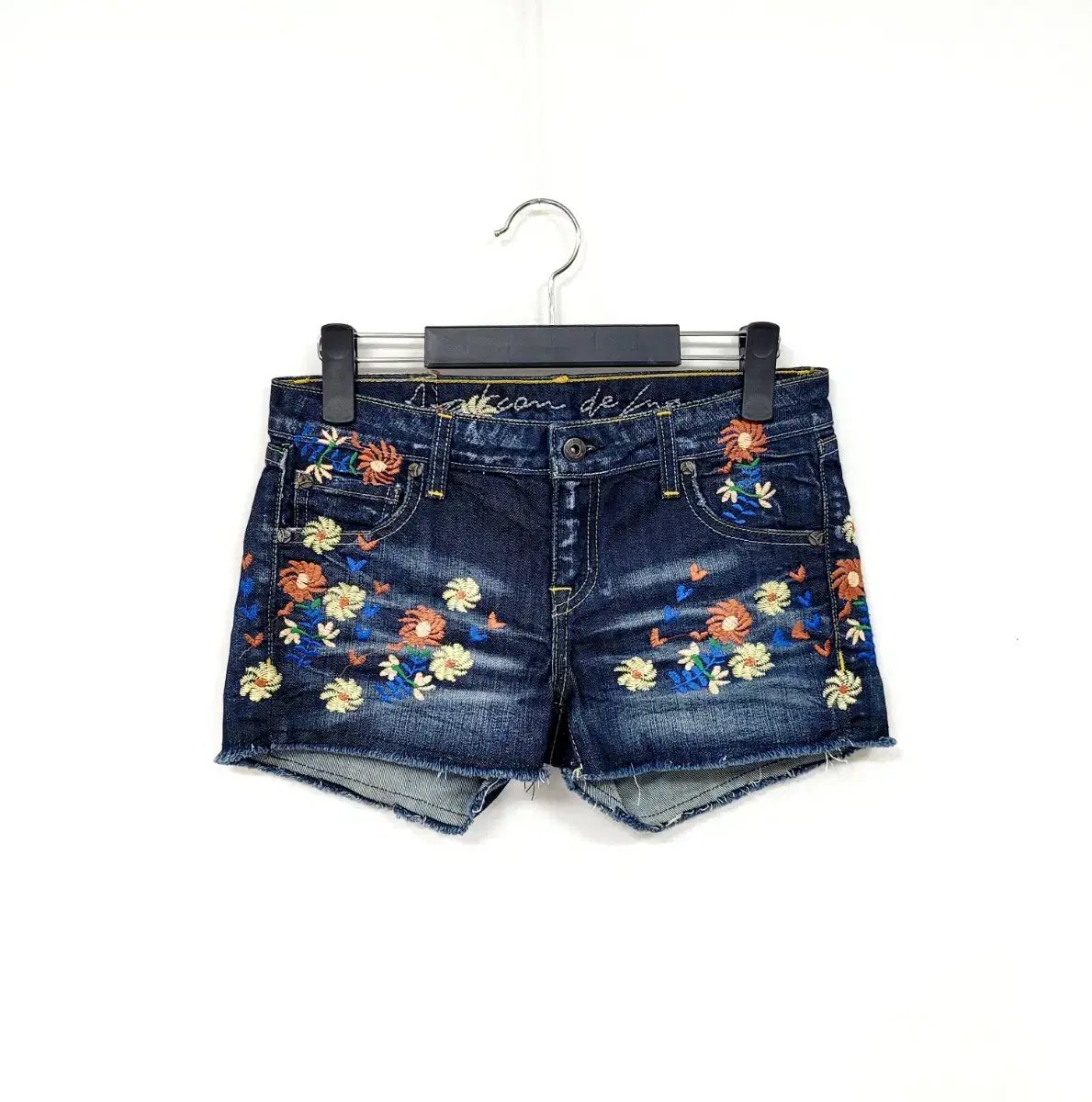 Artisandiluxe Embroidered Shorts (in-store only) S938