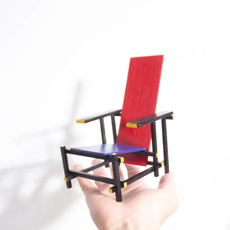 핸드메이드 1:6 미니어처 Red and blue chair