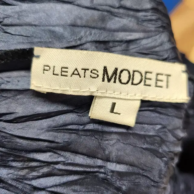 PLEATSMODEET 스커트