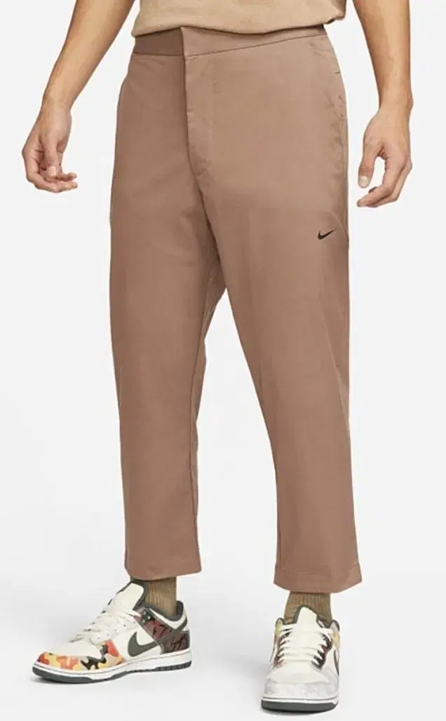 (New) Nike NSW Unlined Woven Trousers (36) size 34-35