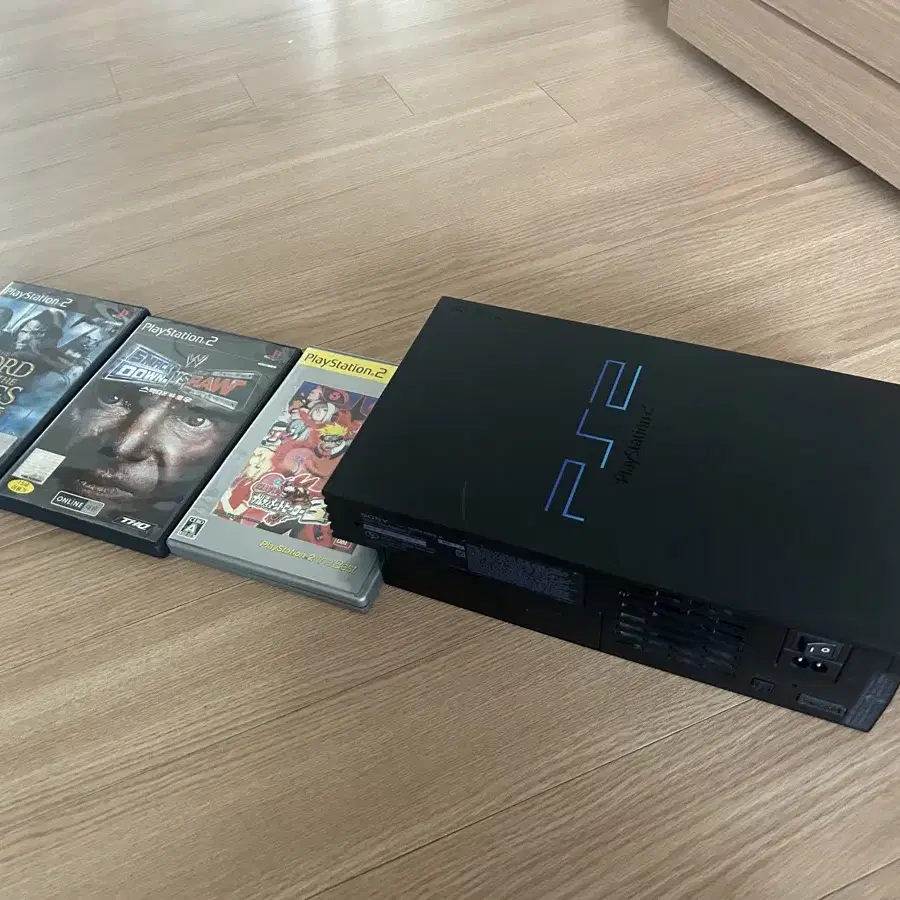 작동여부 모르는 ps2 와 CD 3개