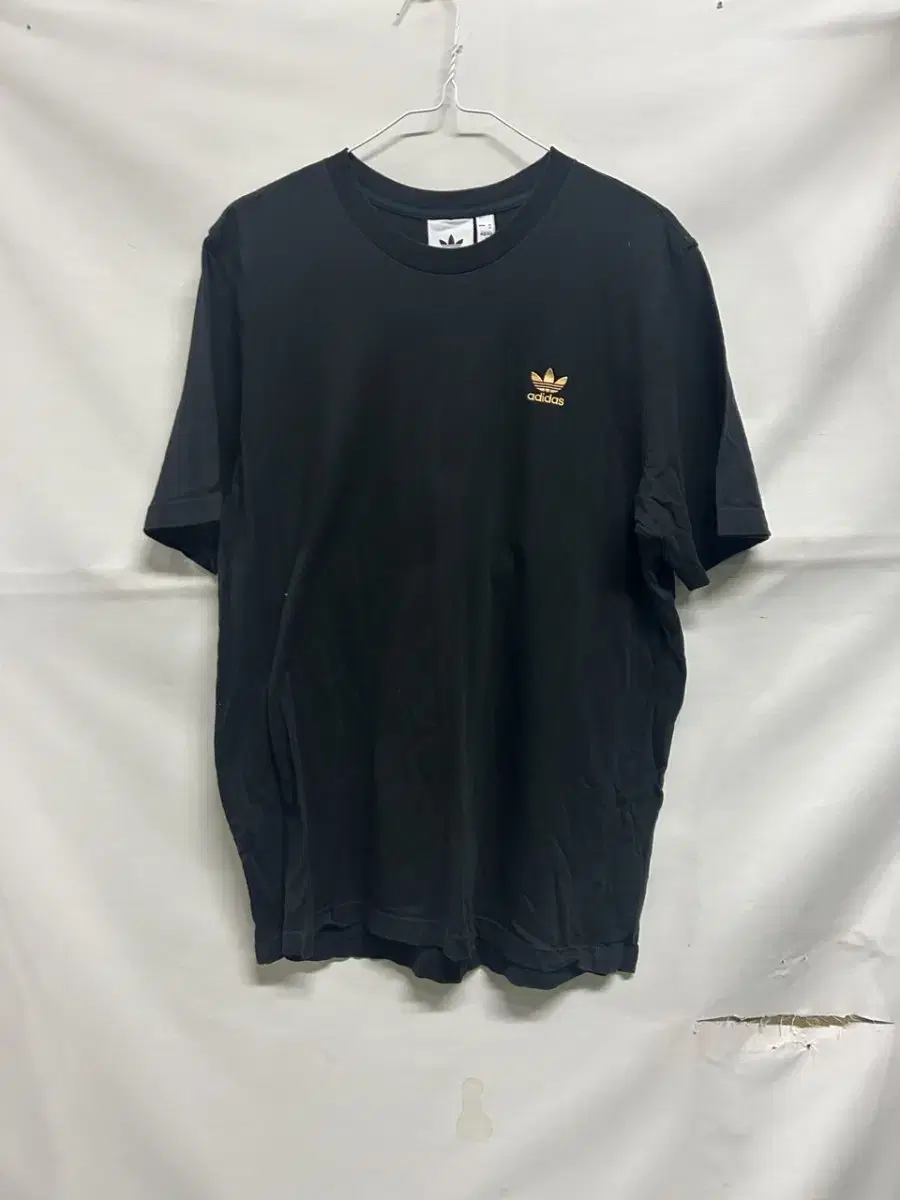 (XL) Adidas Essentials