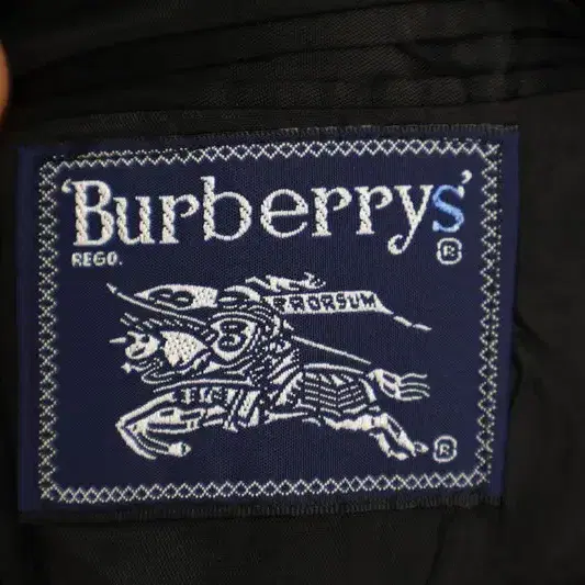 BURBERRY 버버리 블레이저 M XM02667