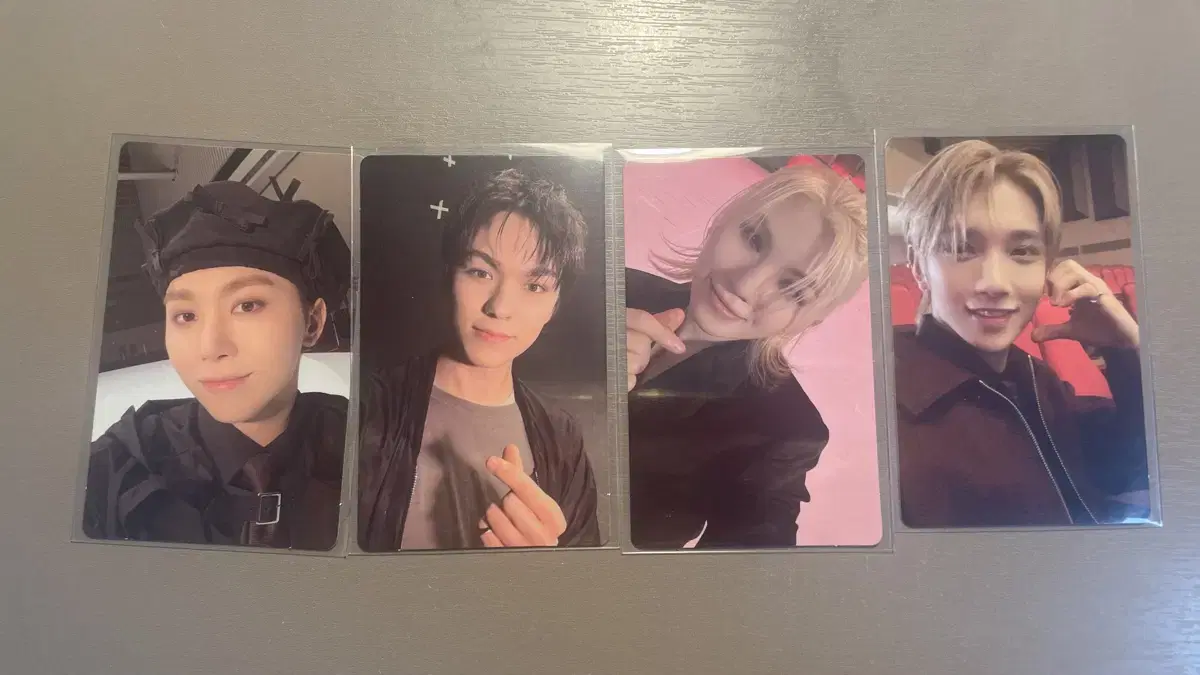 Seventeen photocard Hurry, I'm selling it below market price.