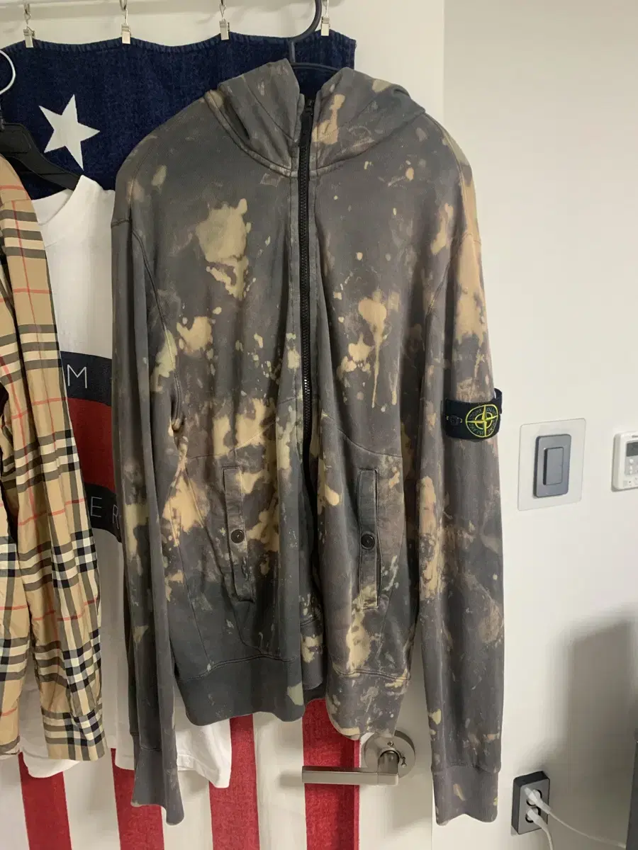 Older Stone Island Hooded Zip-up XL