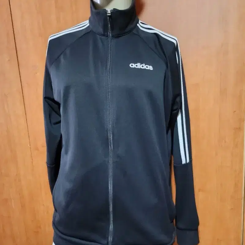 ADIDAS아디다스트레이닝상의2XL 입니다만약95에서100정도