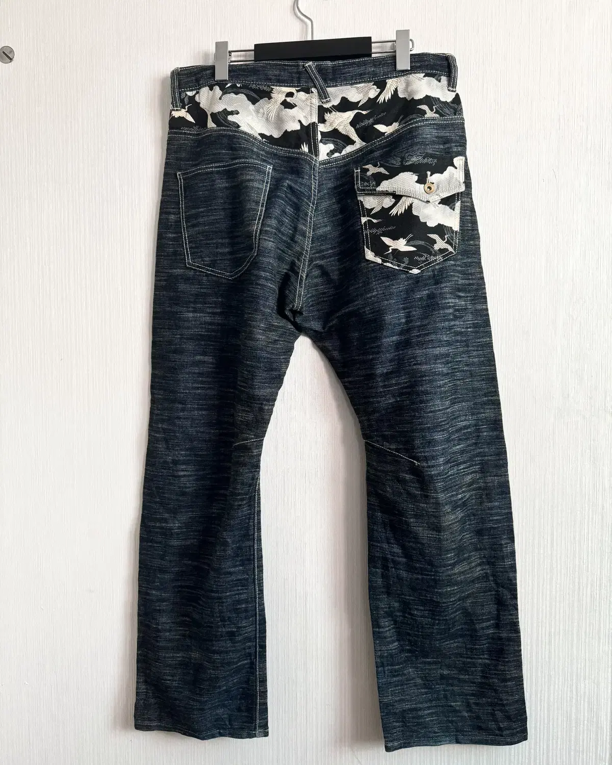 Oriental patch point denim pants