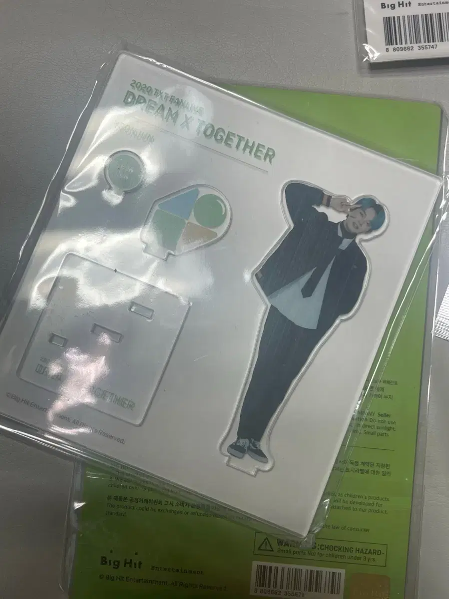 Tubatu tomorrow x together txt Dreammoar FanLive yeonjun acrylic stand unsealed