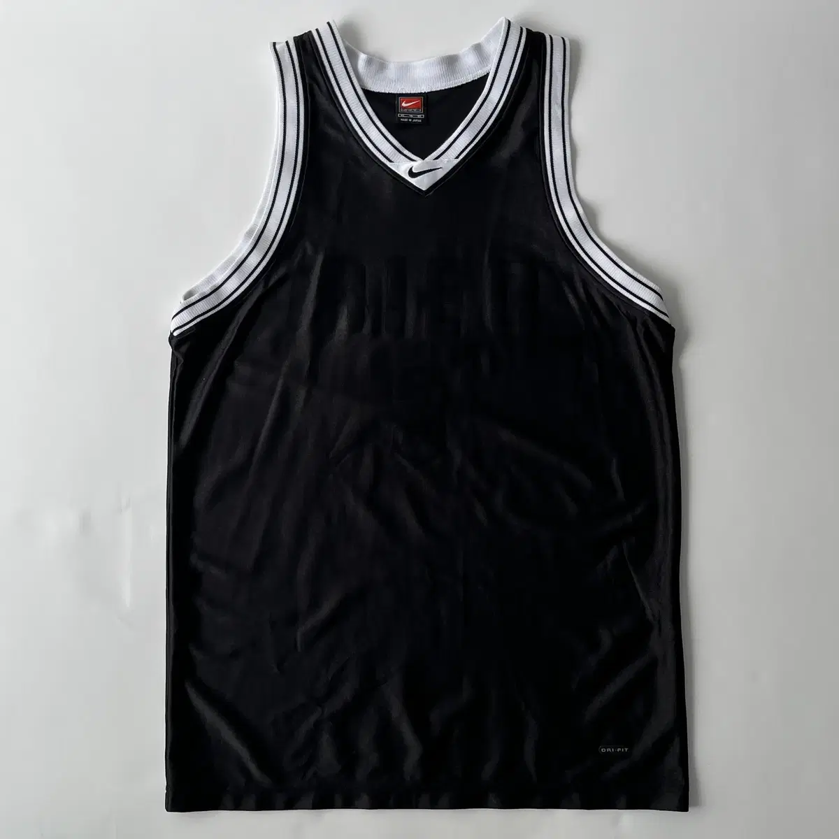 NIKE 90's basketball jersey