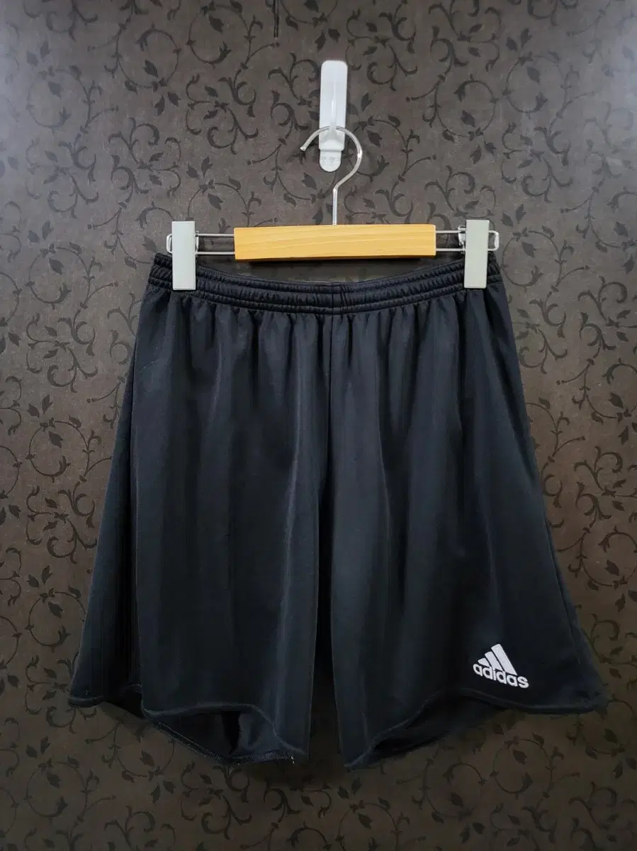 Adidas Climalite Training Banding Shorts 66 6016