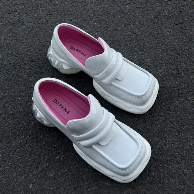 DAPHNE.LAB - bubble gum loafers(wh,240)