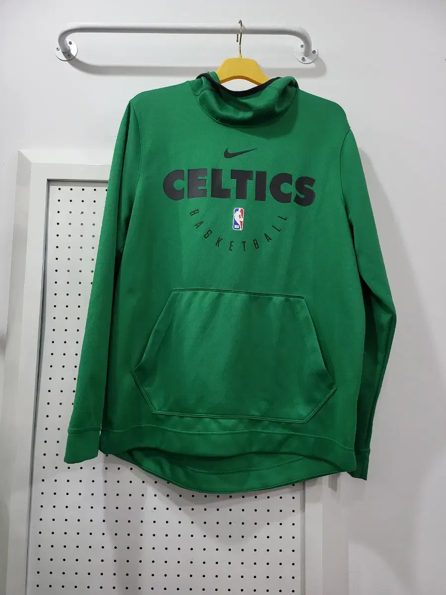 NikeNBA Boston Celtics Spotlight Hoodie