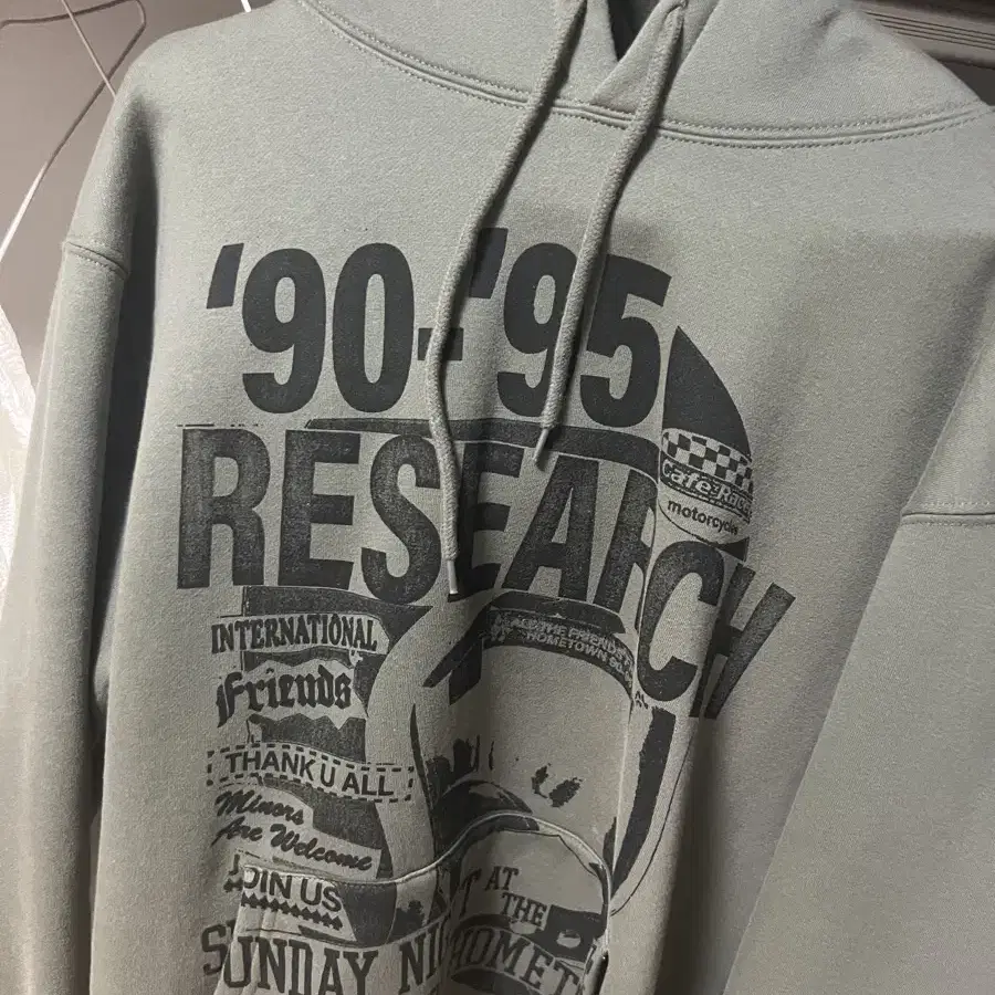 비바스튜디오 RESEARCH HOODIE [KHAKI]