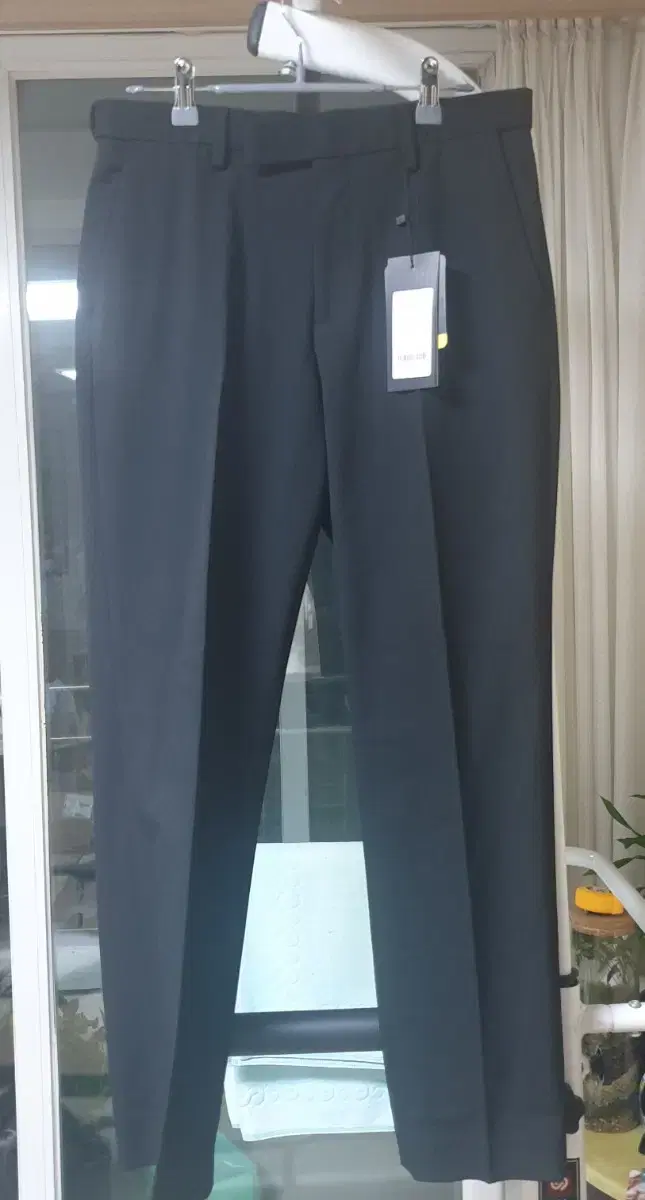 Men's Standard Relaxed Tapered Hidden Banding Slacks 29 (New)