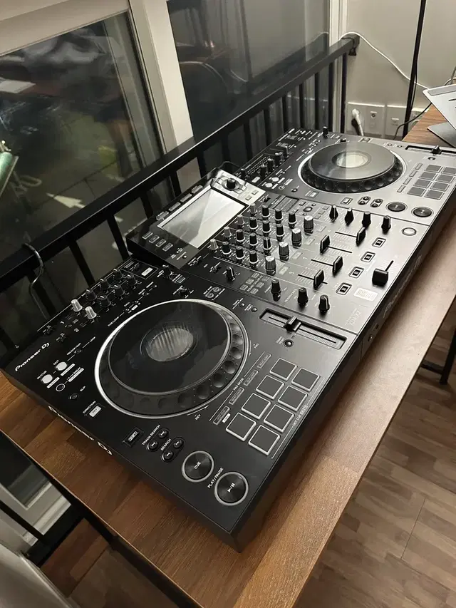 Pioneer XDJ XZ (신품급)