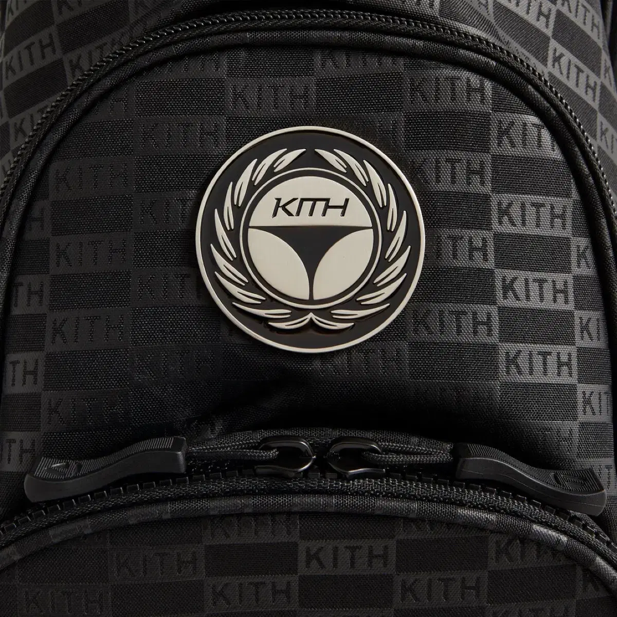 Kith 키스 x 테일러메이드 스탠드백 한정판