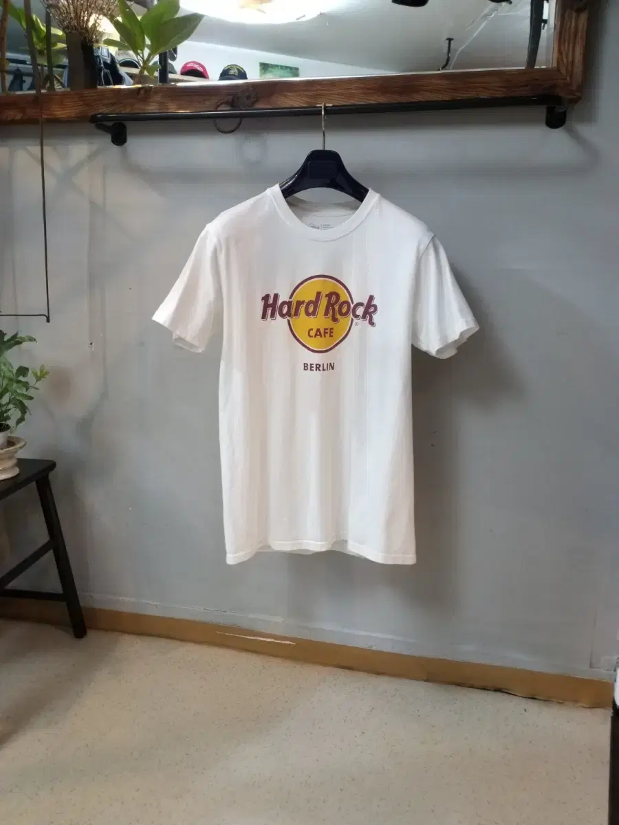 USA Hard Rock Cafe Vintage Imported T-Shirt . M