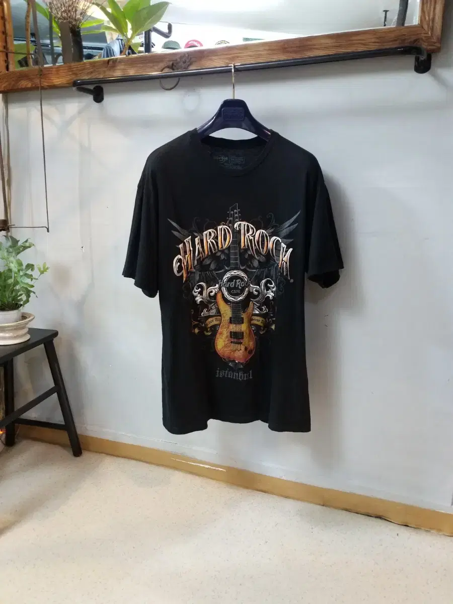 USA Hard Rock Cafe Vintage Imported T-Shirt . M