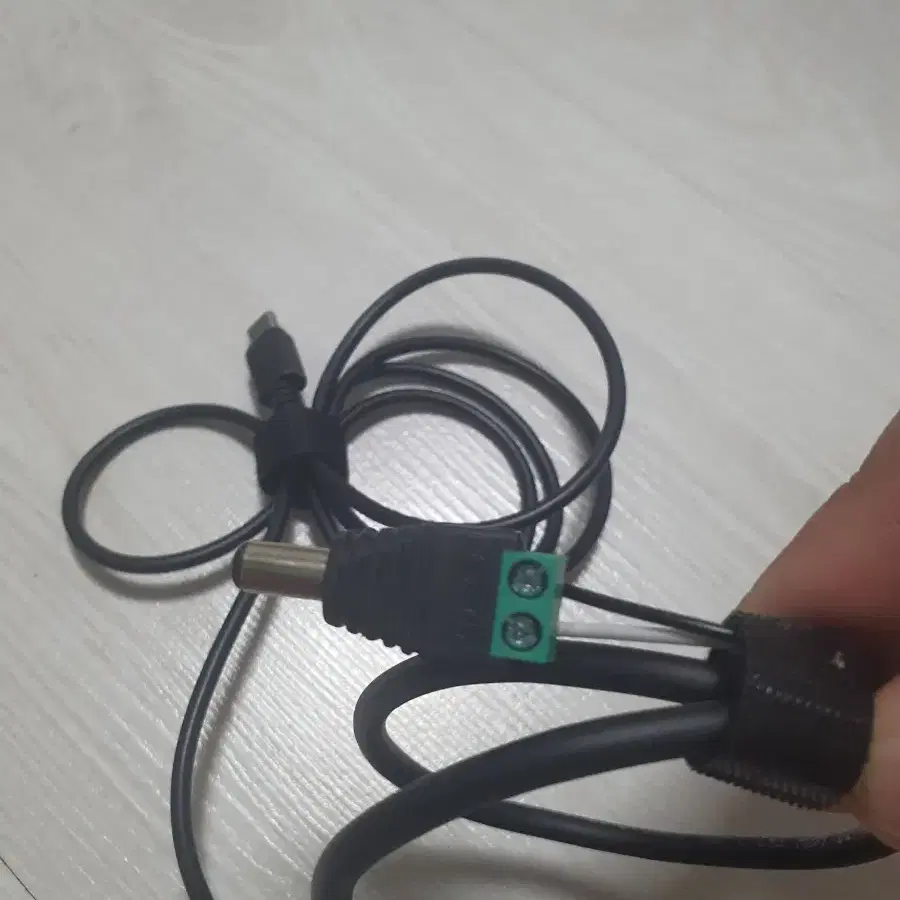 12V DC TO USB 신형 고속충전 케이블 팝니다