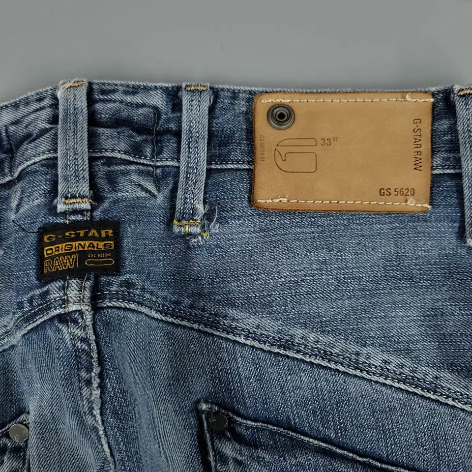 G-STAR RAW 지스타로우 GS5620 연청워싱 패치로고 레더탭 멀티