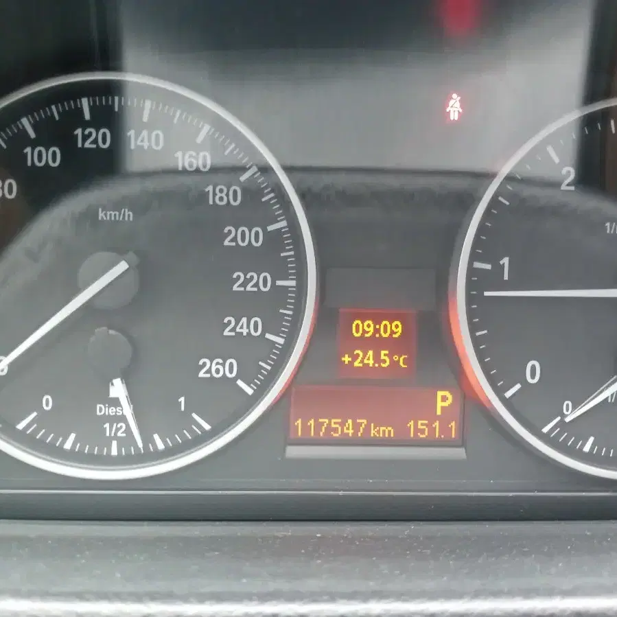 bmw e90 320D 후기형 부품 판매합니다