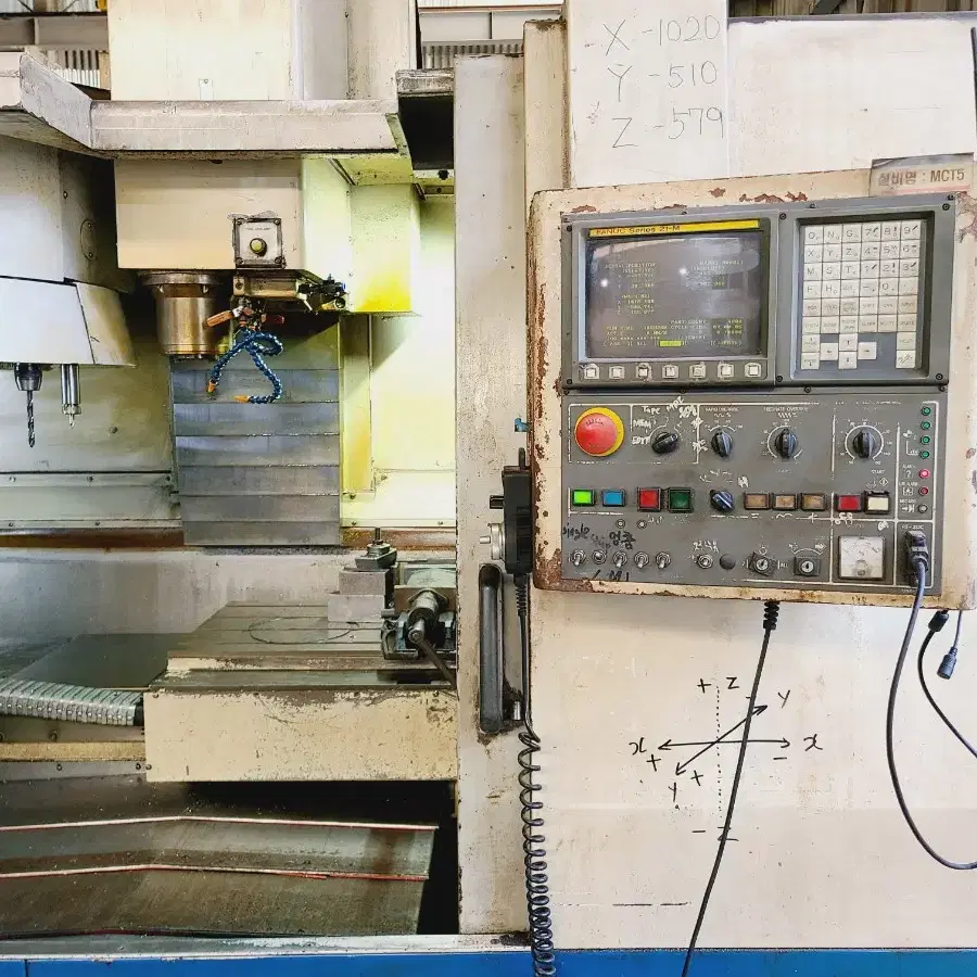 화낙 MCT 두산 5호기 머시닝 센터 CNC 공작기계 MYNX500