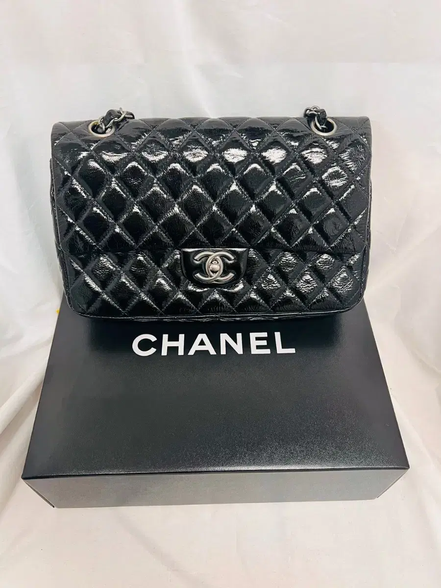 Chanel Rinkle Fei Classic Flap Bag