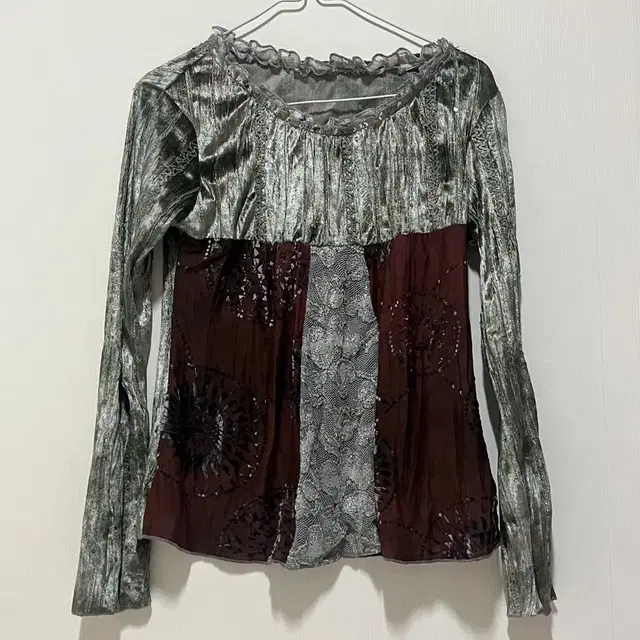 Vintage Oriental velour lace mix top