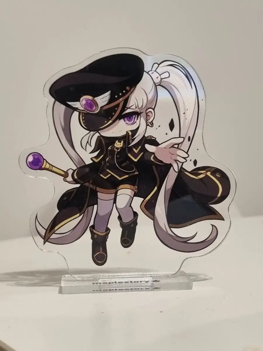 Maple Orca Acrylic Stand