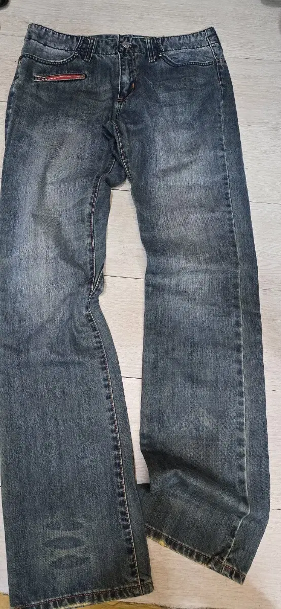 Levi's Jeans 32. FLU Original