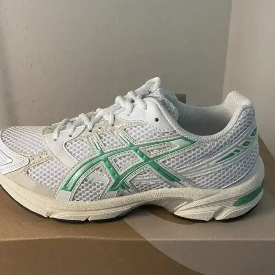 아식스 asics 젤1130 화이트 맬러카이트 그린 275