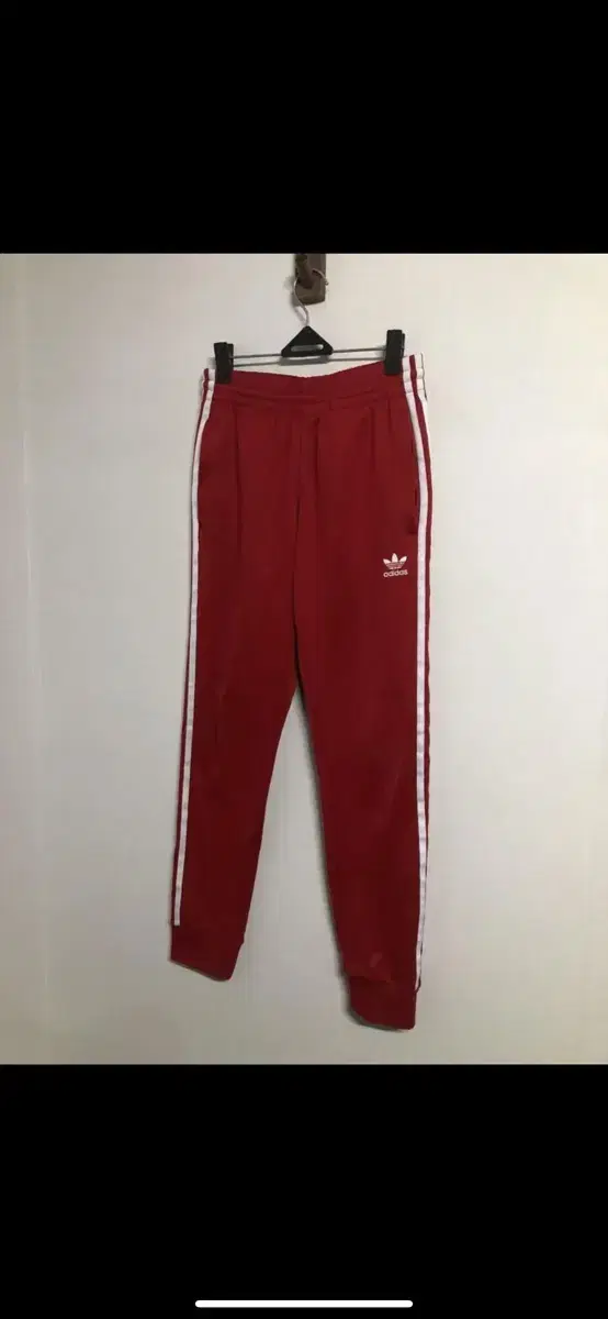 (30)Adidas Superstar Jogger Pants