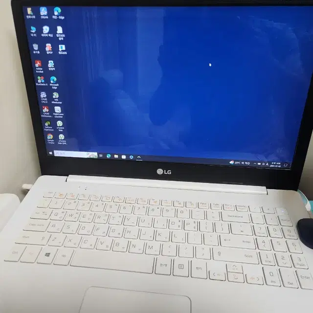 LG울트라PC 15U560