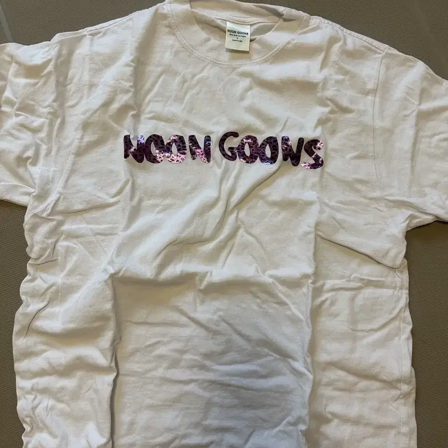 Noon goons 눈군스 티셔츠 사이즈 M