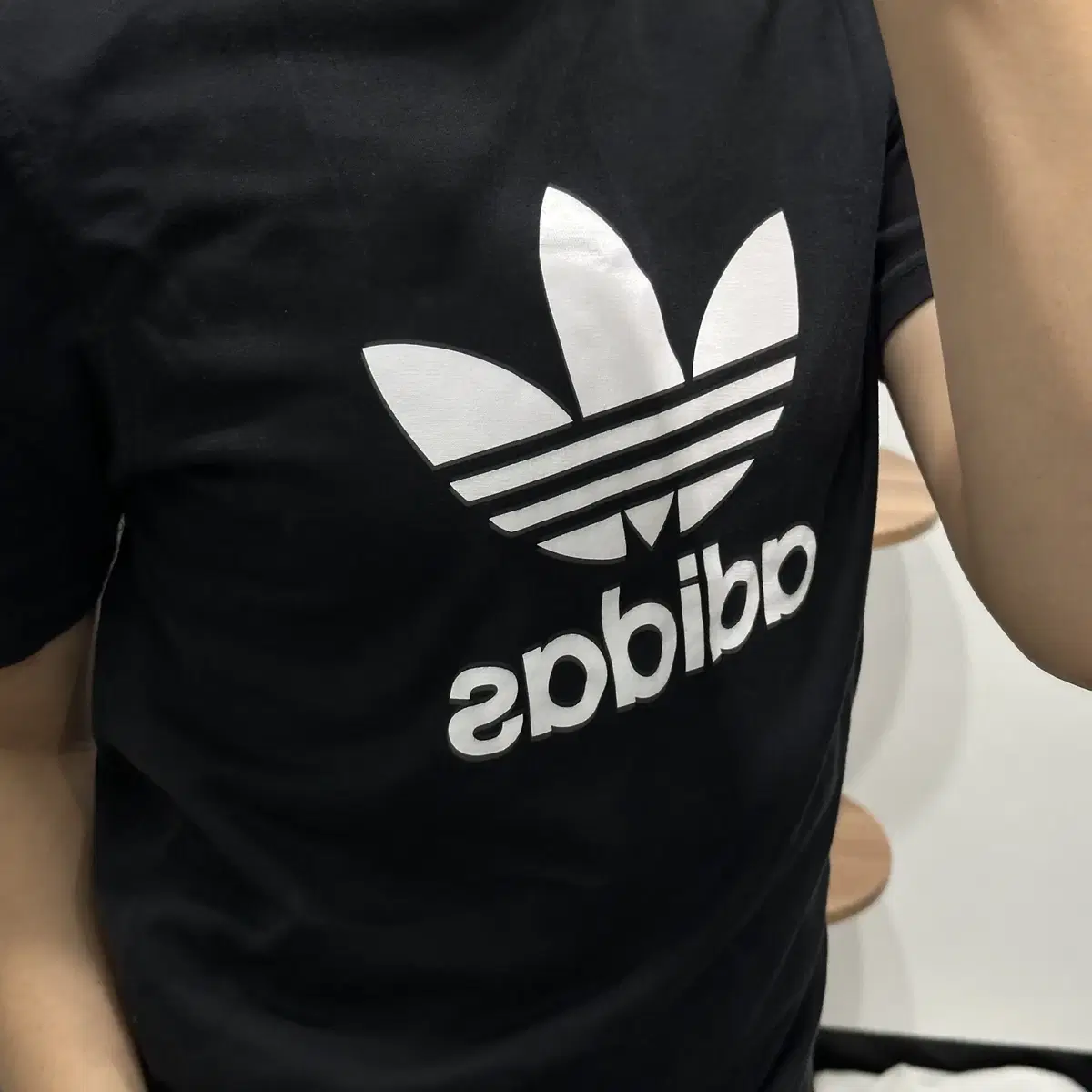 아디다스 adidas 스몰 트레포일 반팔 티셔츠