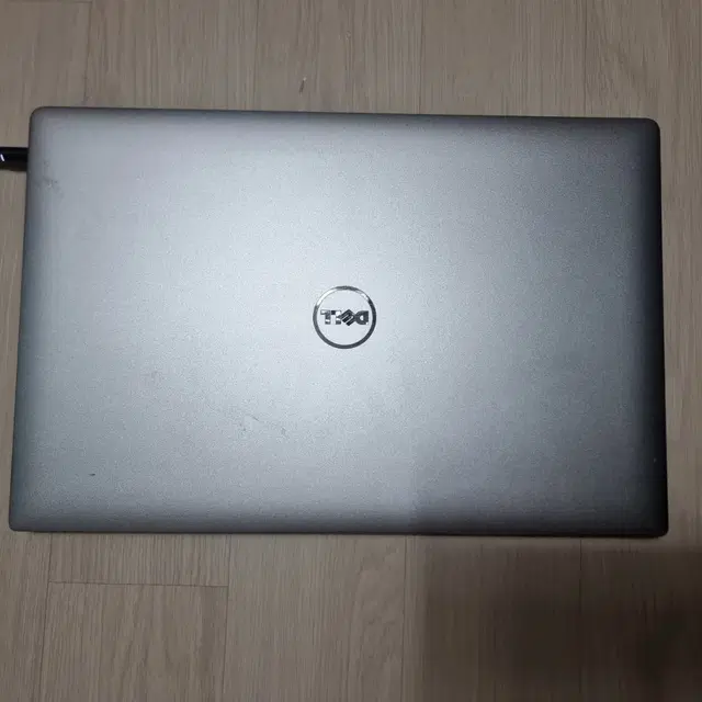 노트북 DELL XPS 15 9560 32gb ram/ssd 1tb