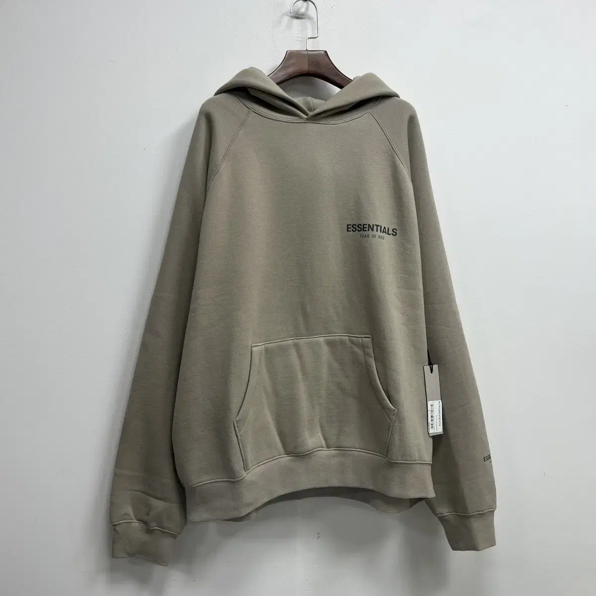 (NEW) Pierre & Marie Essentials 22SS Pullover Hoodie Tan