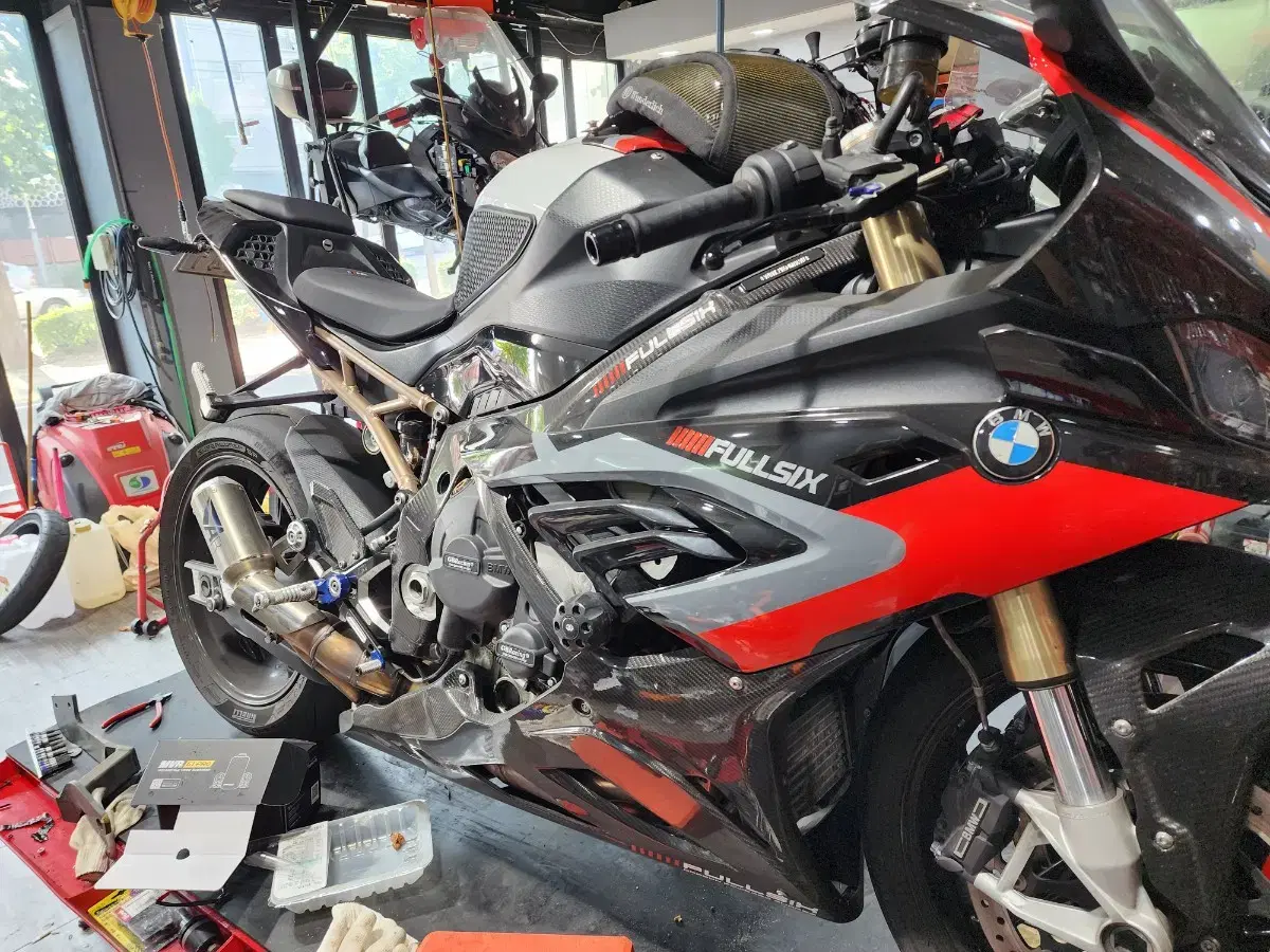 s1000rr 사제카울 팝니다