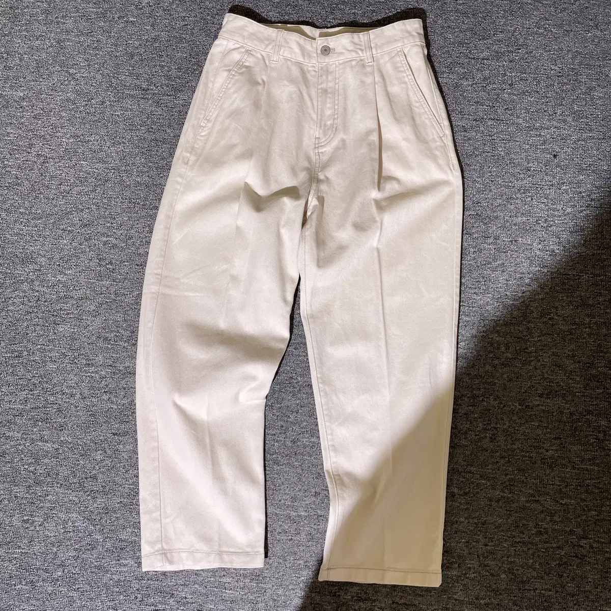 Spao One Tuck Wide Cream Jin 74CM