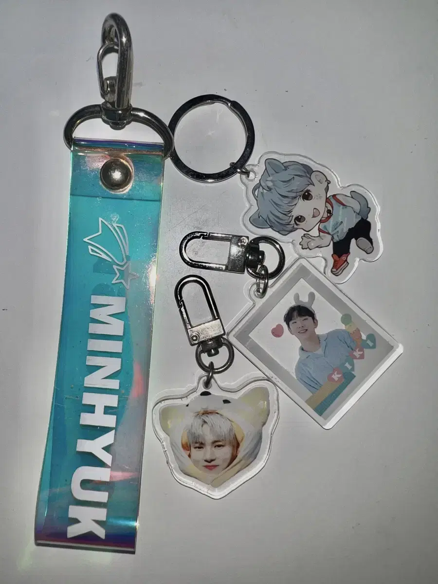 (bulk)monsta x keyring