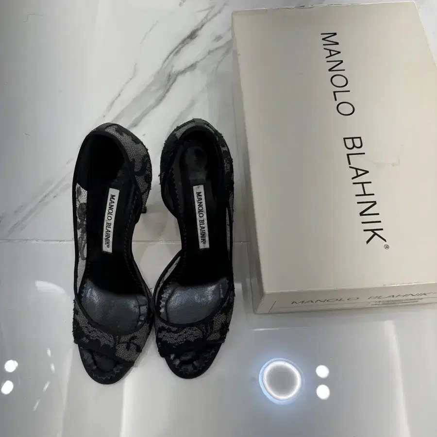 Manolo blahnik 레이스 구두 (오늘만 할인)