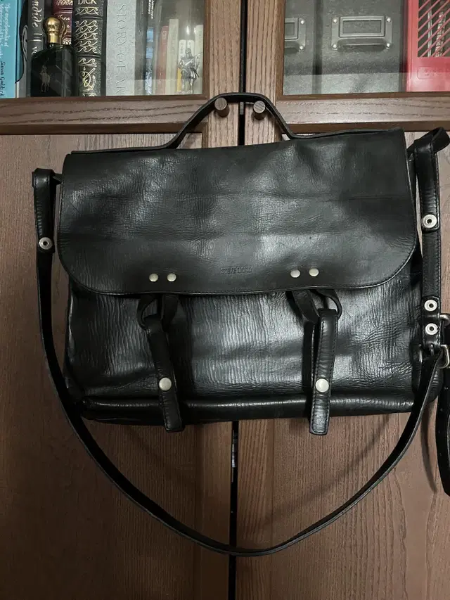 스티브 모노 가죽 가방 Satchel Messenger  메신저백