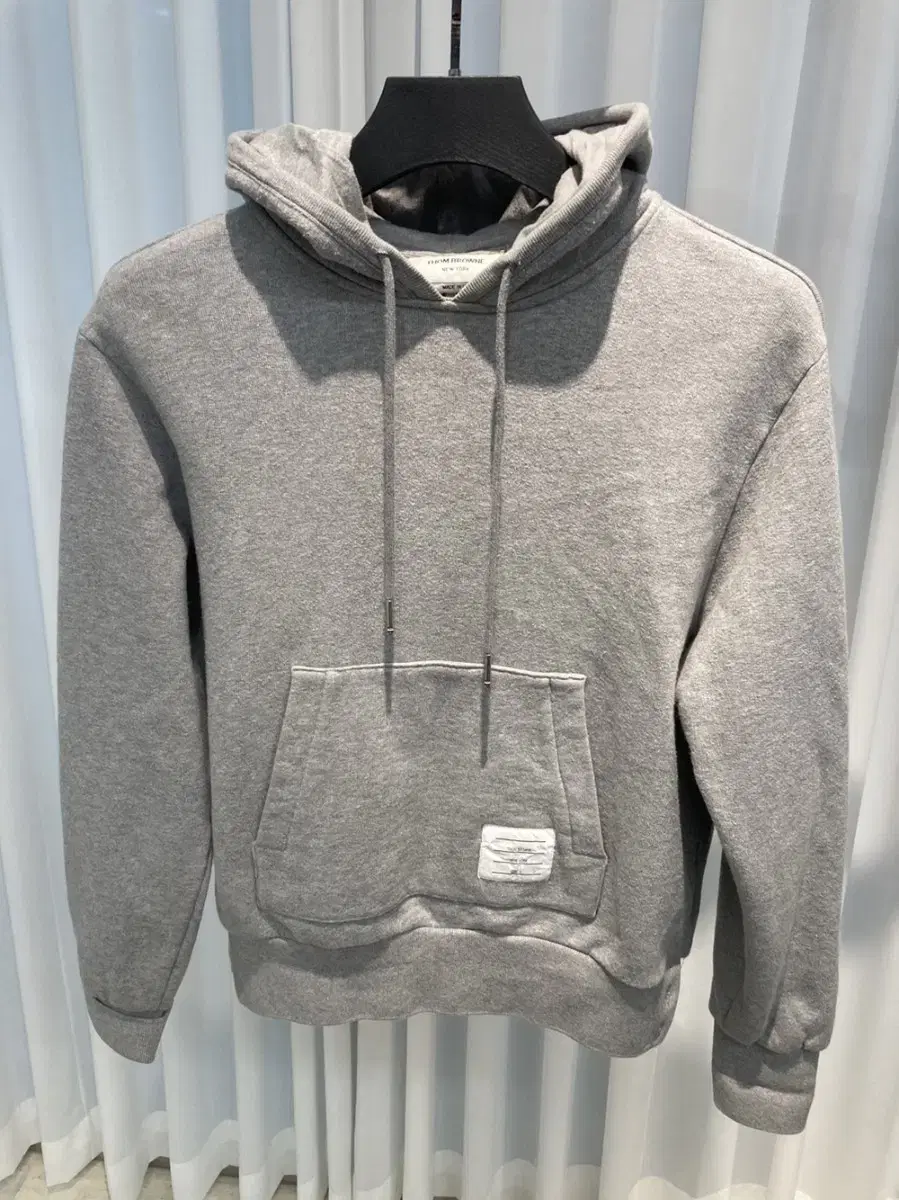 (1)Thom Browne White Three-Seam Hoodie Gray