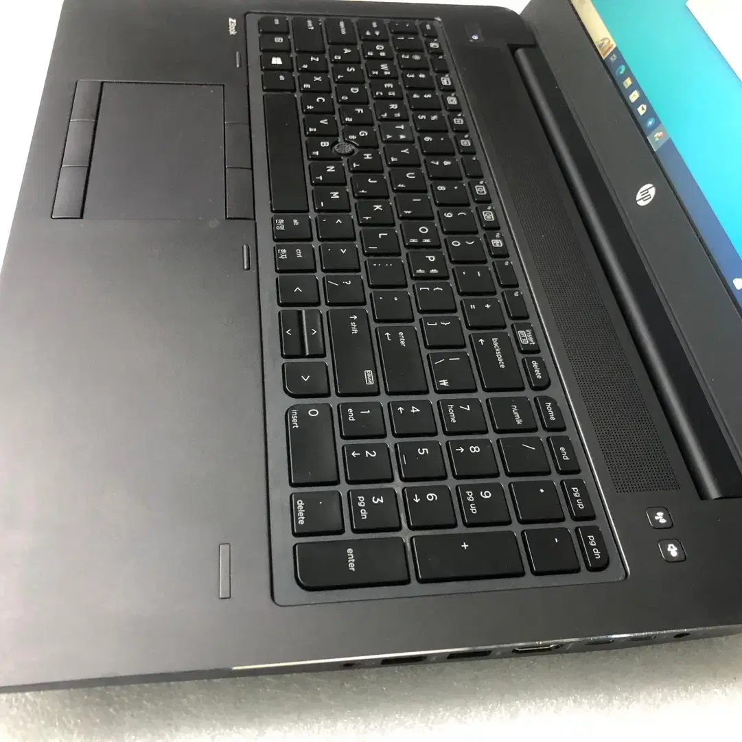 hp ZBook15 G3 I7-6820HQ/16G/512G/M2000 팝