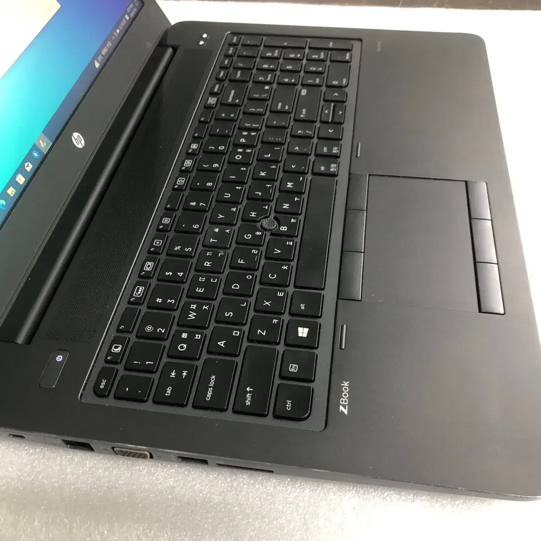 hp ZBook15 G3 I7-6820HQ/16G/512G/M2000 팝